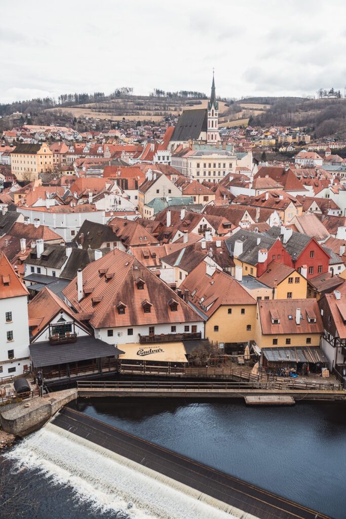 Co dělat v Českém Krumlově 2025 – Přes 30 Tipů na výlet, ubytování, restaurace 4 Malebné město s historickými budovami.