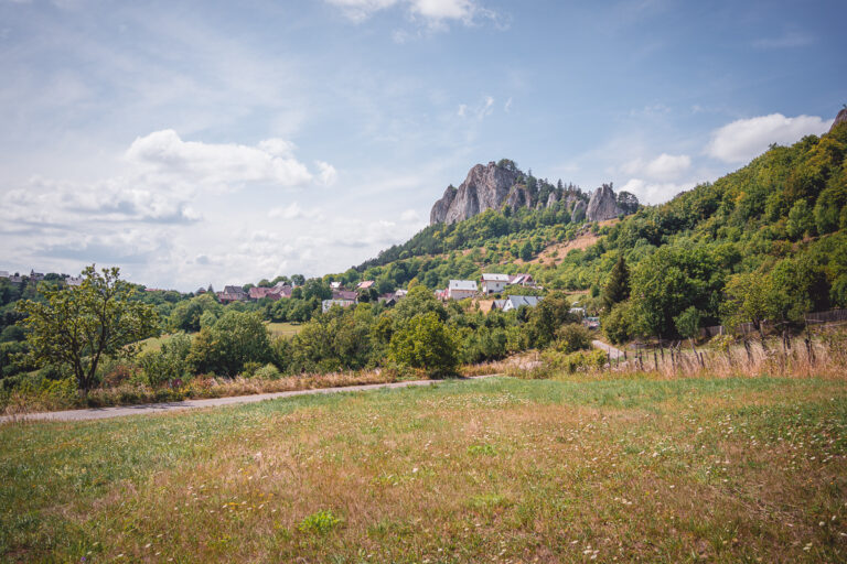 Vršatské Podhradie - Bílé Karpaty - Hrad Vršatec - Výlet - Slovensko - Greenmind.cz - Cestování se psem