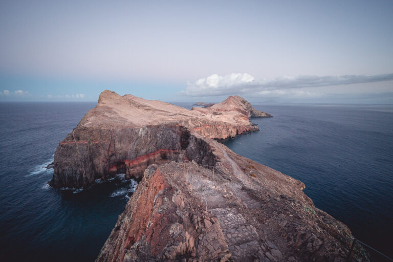 Madeira - Portugalsko - Měsíční krajina poloostrova Ponta de São Lourenço - Výlet - Greenmind.cz - Cestování se psem