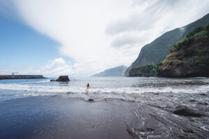 Madeira - Portugalsko - Nejkrásnější pláže na koupání - Výlet - Greenmind.cz - Cestování se psem