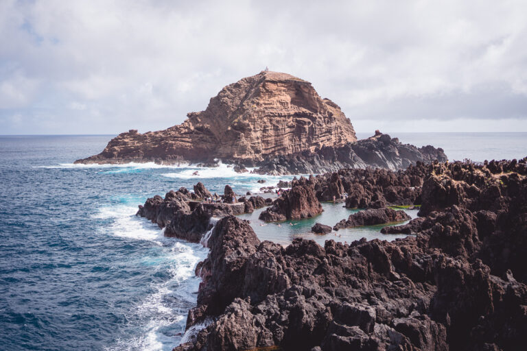 Madeira - Portugalsko - Přírodní lávová jezírka - Piscinas Naturais - Výlet - Greenmind.cz - Cestování se psem